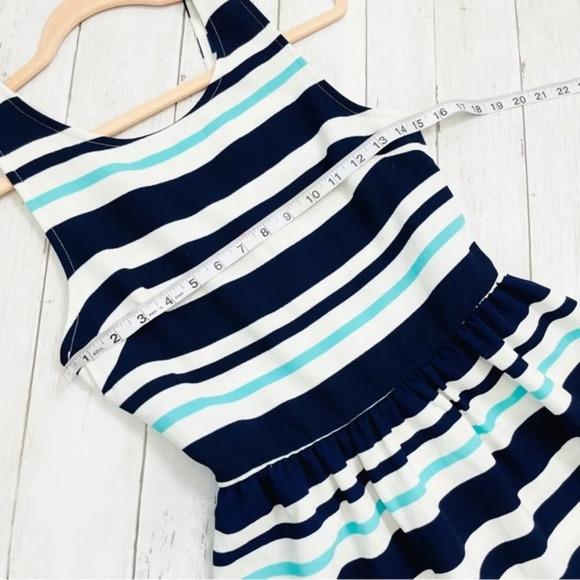 EVERLY Striped Fit‎ & Flare Dress Size Small - Picture 4 of 8